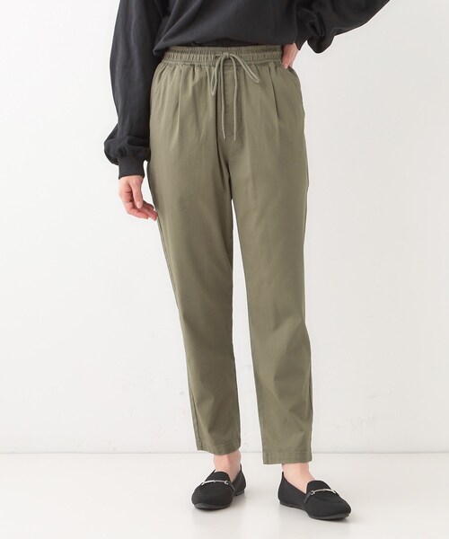 SHOO・LA・RUE（シューラルー）の「【洗える/美脚シルエット】綿ストレッチイージーテーパードパンツ（その他パンツ・レディース・ブラック/カーキ/ベージュ/ピンク系・01/02/03/04/05/10）」の17枚目の写真