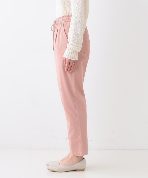 SHOO・LA・RUE（シューラルー）の「【洗える/美脚シルエット】綿ストレッチイージーテーパードパンツ（その他パンツ・レディース・ブラック/カーキ/ベージュ/ピンク系・01/02/03/04/05/10）」の22枚目の写真