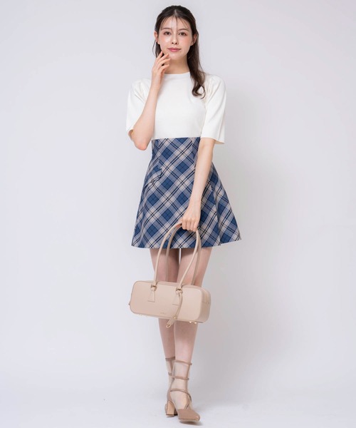 NOELA(ノエラ)の「ウエストイーストバッグ(ハンドバッグ・レディース・ベージュ/オフホワイト/イエロー・フリー)」の11枚目の写真