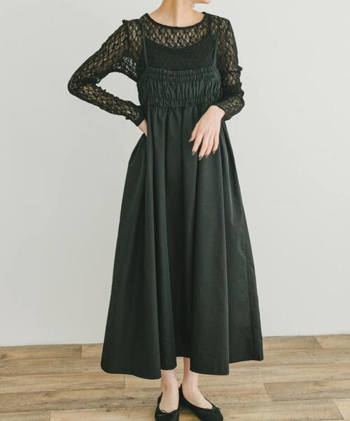 ITEMS URBANRESEARCH（アイテムズ アーバンリサーチ）の「シャーリングキャミワンピース（ワンピース・レディース・ブラック/ベージュ・FREE）」の11枚目の写真