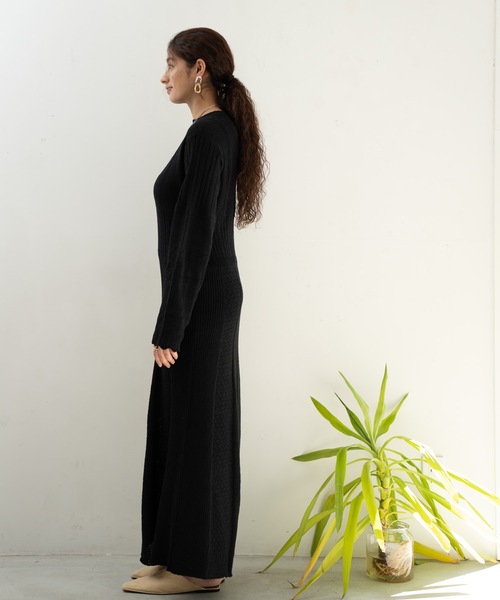 CIEL'AIR(シエルエアー)の「Knit Dress(ワンピース・レディース・ベージュ/ブラック・MEDIUM/LARGE)」の2枚目の写真