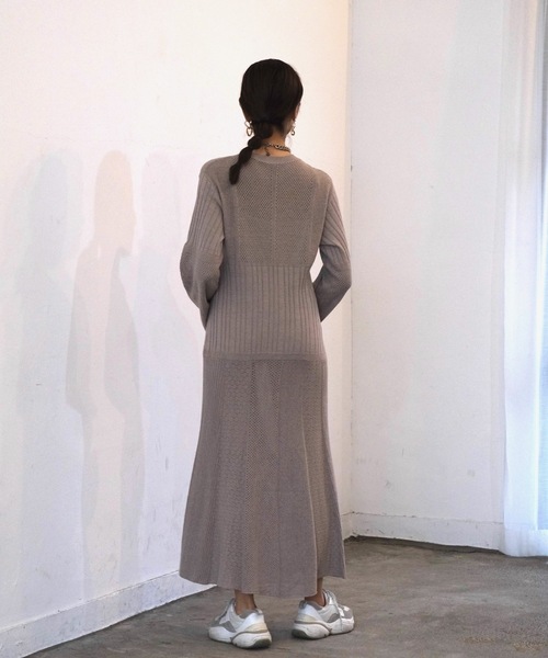 CIEL'AIR(シエルエアー)の「Knit Dress(ワンピース・レディース・ベージュ/ブラック・MEDIUM/LARGE)」の19枚目の写真
