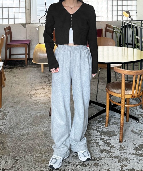 LE MORE（リモア）の「ボタンリブショートカーディガン（カーディガン/ボレロ・レディース・ブラック/アイボリー/ブルー/チャコール・FREE）」の8枚目の写真