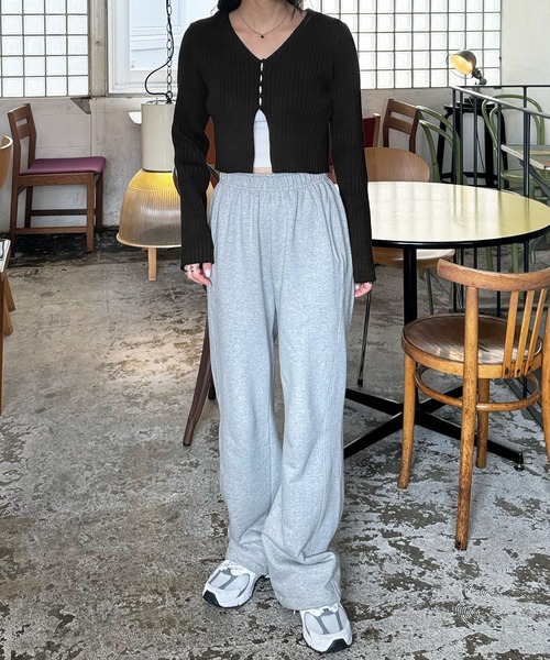 LE MORE（リモア）の「ボタンリブショートカーディガン（カーディガン/ボレロ・レディース・ブラック/アイボリー/ブルー/チャコール・FREE）」の9枚目の写真