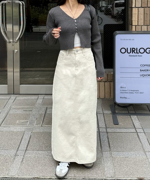 LE MORE（リモア）の「ボタンリブショートカーディガン（カーディガン/ボレロ・レディース・ブラック/アイボリー/ブルー/チャコール・FREE）」の21枚目の写真