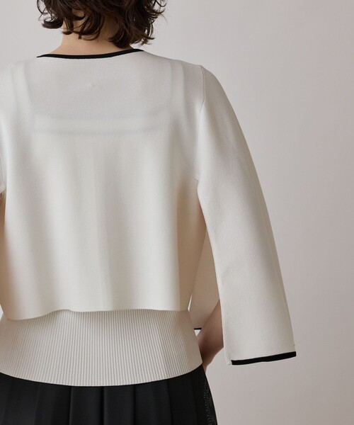 GRACE CONTINENTAL（グレースコンチネンタル）の「バイカラースリットニットカーディガン（カーディガン/ボレロ・レディース・ブラック/ブルー/ホワイト・36）」の14枚目の写真