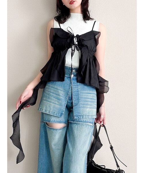 dazzlin(ダズリン)の「2WAYフルイドペプラムビスチェ(キャミソール・レディース・ブルー/アイボリー/ブラック/オレンジ・FREE)」の3枚目の写真