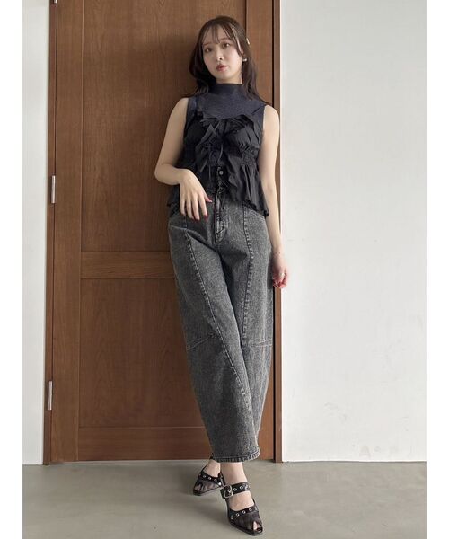 dazzlin(ダズリン)の「2WAYフルイドペプラムビスチェ(キャミソール・レディース・ブルー/アイボリー/ブラック/オレンジ・FREE)」の6枚目の写真