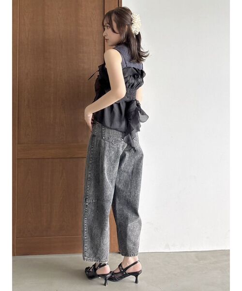 dazzlin(ダズリン)の「2WAYフルイドペプラムビスチェ(キャミソール・レディース・ブルー/アイボリー/ブラック/オレンジ・FREE)」の7枚目の写真