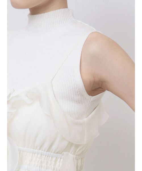 dazzlin(ダズリン)の「2WAYフルイドペプラムビスチェ(キャミソール・レディース・ブルー/アイボリー/ブラック/オレンジ・FREE)」の13枚目の写真