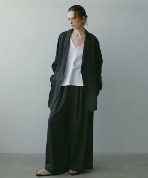 ETRE TOKYO(エトレトウキョウ)の「リラクシータックワイドパンツ(その他パンツ・レディース・チャコール/ベージュ・S/M)」の17枚目の写真