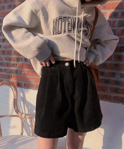 Lace Ladies(レースレディース)の「コーデュロイ タック ハイウエスト フレア ショート パンツ(その他パンツ・レディース・ブラック/アイボリー/ブラウン・S/M/XL)」の18枚目の写真