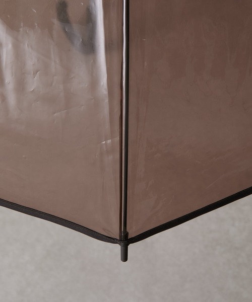 COLONY 2139(コロニートゥーワンスリーナイン)の「パイピングカラービニール傘 65cm(長傘・レディース・ブラック/ブラウン/ネイビー・FREE)」の7枚目の写真