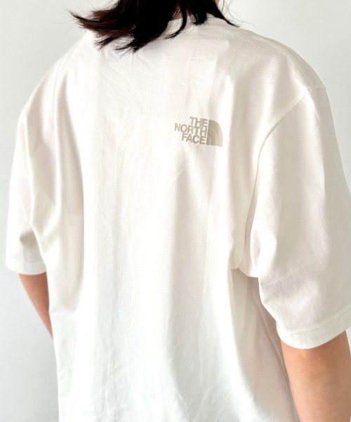 THE NORTH FACE(ザノースフェイス)の「国内未発売 THE NORTH FACE(ザ・ノースフェイス)/グラフィック プリント 半袖 コットン Tシャツ/CORE 1966 S/S R/TEE(Tシャツ/カットソー・レディース・ブラック/アイボリー/グリーン/ネイビー/オートミール・M/L/XL/XXL)」の19枚目の写真