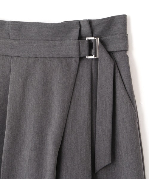 JILL by JILL STUART（ジルバイジルスチュアート）の「◇アシメラップパンツ（その他パンツ・レディース・ベージュ/チャコールグレー・MEDIUM/SMALL）」の6枚目の写真