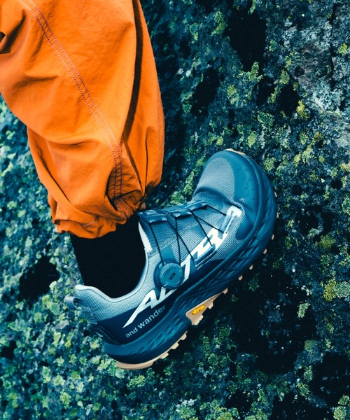 and wander × altra W TIMP 5 BOA AW スニーカー Altra x And Wander Timp 5 BOA Collab Dials Up the Trail Heat