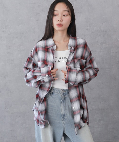 WEGO（ウィゴー）の「WEGO/チェックBIGシャツ（シャツ/ブラウス・レディース・ブラック/レッド/ピンク/ブラウン・FREE）」の4枚目の写真