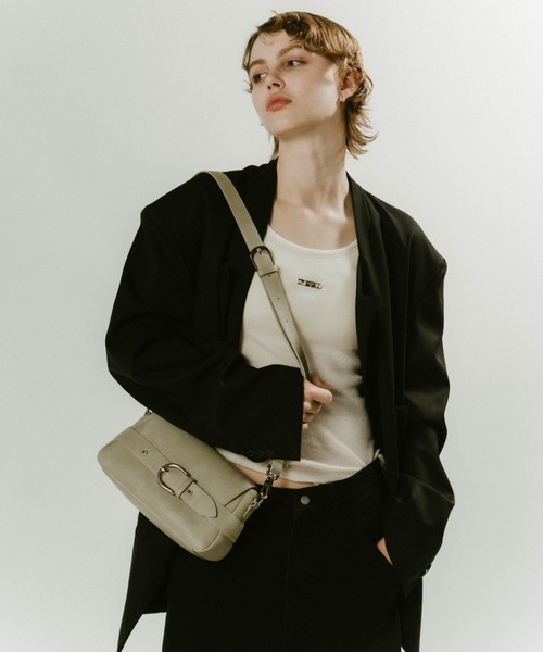 Knuth Marf（クヌースマーフ）の「front belt shoulder bag（ショルダーバッグ・レディース・レッド/ミント・ONE SIZE）」の5枚目の写真