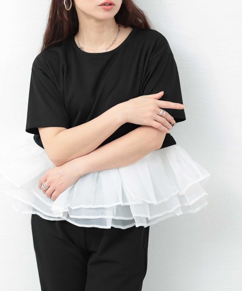 Sawa a la mode(サワアラモード)の「オーガンジ―フリルドッキングトップス(Tシャツ/カットソー・レディース・ブラック/ブラック×ホワイト・FREE)」の2枚目の写真