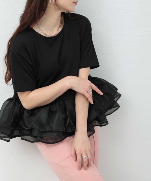 Sawa a la mode(サワアラモード)の「オーガンジ―フリルドッキングトップス(Tシャツ/カットソー・レディース・ブラック/ブラック×ホワイト・FREE)」の1枚目の写真