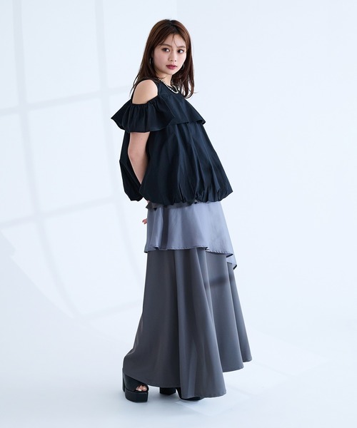 Ellno de Mavie(エルノデメヴィ)の「バルーンオフショルトップス(シャツ/ブラウス・レディース・オフホワイト/グレー系その他/ブラック・FREE)」の20枚目の写真