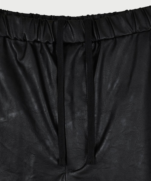 LAD MUSICIAN（ラッドミュージシャン）の「FAUX LAMBSKIN CROPPED WIDE