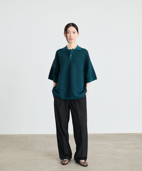 SHIPS（シップス）の「City Ambient Products:〈手洗い可能〉ポリエステル メッシュ ニット ショートスリーブ ポロ（ポロシャツ・メンズ・ブラック/ダークグリーン/オフホワイト/ダークグレー・SMALL/MEDIUM/LARGE）」の5枚目の写真