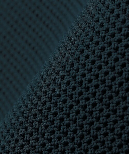 SHIPS（シップス）の「City Ambient Products:〈手洗い可能〉ポリエステル メッシュ ニット ショートスリーブ ポロ（ポロシャツ・メンズ・ブラック/ダークグリーン/オフホワイト/ダークグレー・SMALL/MEDIUM/LARGE）」の14枚目の写真