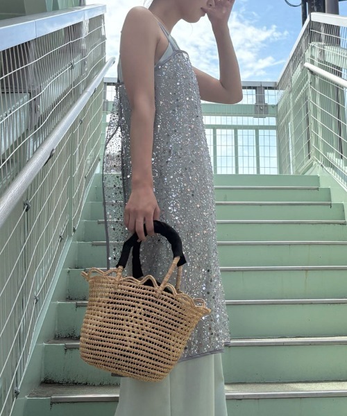 DONOBAN（ドノバン）の「【ANDRESD】kirakira spangle dress［キラキラスパングルドレス］（ドレス・レディース・ゴールド/シルバー/オフホワイト/ブラック・M/L）」の17枚目の写真