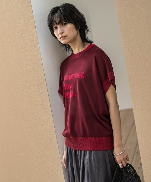 MAYSON GREY(メイソングレイ)の「『心盗まれた』ロゴニットプルオーバー≪手洗い可能≫(ニット/セーター・レディース・ベージュ/ボルドー/ネイビー・M)」の6枚目の写真
