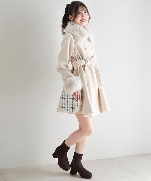 MAJESTIC LEGON(マジェスティックレゴン)の「レディサークルバッグ(ショルダーバッグ・レディース・アイボリー/ブラック/ホワイト系その他2・FREE)」の20枚目の写真