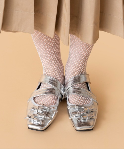 Casselini（キャセリーニ）の「Casselini(キャセリーニ)リボンシューズ（バレエシューズ・レディース・シルバー/レッド/ブラック・23/24/24.5/23.5）」の3枚目の写真