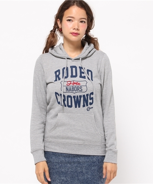 RODEO CROWNS WIDE BOWL(ロデオクラウンズワイドボウル)の「RCS カレッジ ロゴ スウェット パーカー(パーカー・レディース・ブラック/トップグレー/ボルドー・SMALL/MEDIUM)」の12枚目の写真