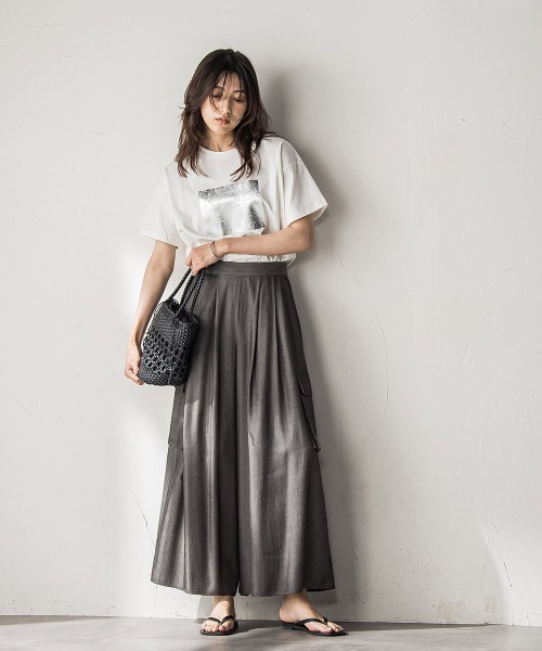 MAYSON GREY（メイソングレイ）の「【WEB限定】スクエア箔オーバーサイズTシャツ≪手洗い可能≫（Tシャツ/カットソー・レディース・オフホワイト/ブラック/チャコールグレー・M）」の18枚目の写真