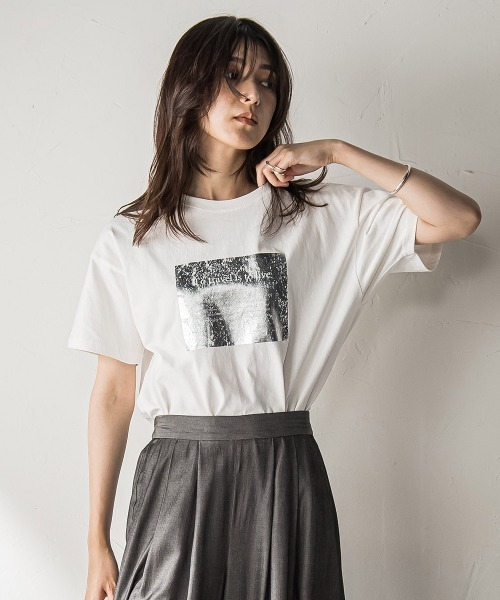 MAYSON GREY（メイソングレイ）の「【WEB限定】スクエア箔オーバーサイズTシャツ≪手洗い可能≫（Tシャツ/カットソー・レディース・オフホワイト/ブラック/チャコールグレー・M）」の14枚目の写真