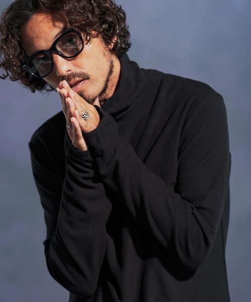 Jih Nunc(ジーヌンク)の「mlt5308-指ぬき付きタートルネックカットソー(Tシャツ/カットソー・メンズ・グリーン/ワイン/ブラック・L/M/S)」の6枚目の写真