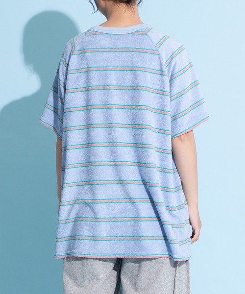 PUNYUS（プニュズ）の「ボーダーパイルビッグＴシャツ（Tシャツ/カットソー・レディース・ベージュ/ネイビー/サックスブルー・3/4）」の6枚目の写真