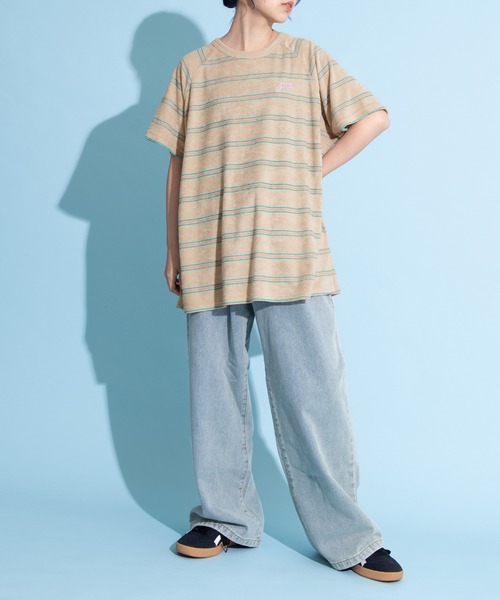 PUNYUS（プニュズ）の「ボーダーパイルビッグＴシャツ（Tシャツ/カットソー・レディース・ベージュ/ネイビー/サックスブルー・3/4）」の9枚目の写真