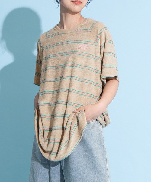 PUNYUS（プニュズ）の「ボーダーパイルビッグＴシャツ（Tシャツ/カットソー・レディース・ベージュ/ネイビー/サックスブルー・3/4）」の11枚目の写真