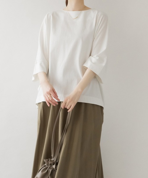 MARAI(マーライ)の「ボートネック七分袖ドルマンTシャツ キレイめ(Tシャツ/カットソー・レディース・ブラック/ベージュ/ホワイト/チャコールグレー・4L~5L/LL~3L/M~L)」の2枚目の写真
