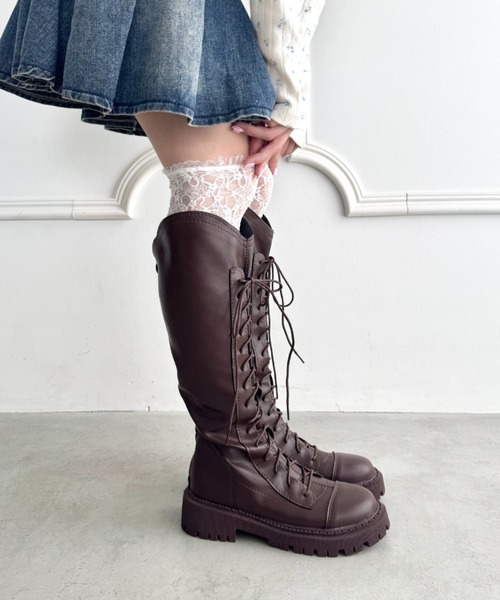 Loueme（ルエム）の「バックファスナーレースアップロングブーツ（ブーツ・レディース・ブラック/ブラウン・23.5cm/24.5cm）」の6枚目の写真