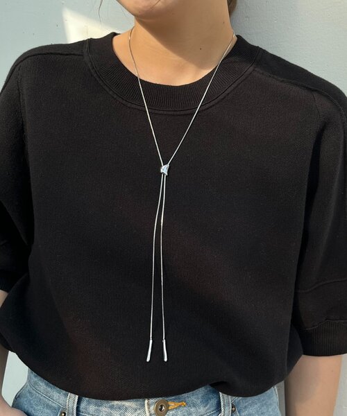 CAPRICIEUX LE'MAGE（カプリシューレマージュ）の「〈GOLDY/ゴールディ〉ループタイロングネックレス（ネックレス・レディース・シルバー/ゴールド・FREE）」の3枚目の写真