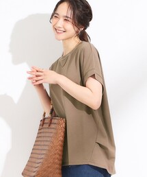 SHOO・LA・RUE | 【S-LL/汗ジミ軽減/ひんやり/UV】体型カバーに タック入りドルマントップス(Tシャツ/カットソー)