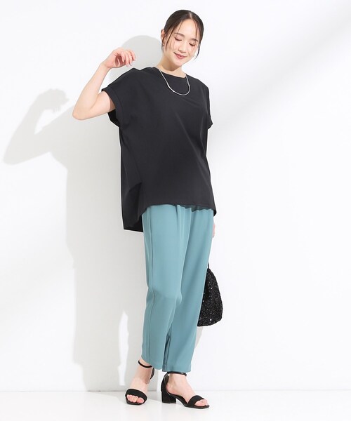 SHOO・LA・RUE（シューラルー）の「【S-LL/汗ジミ軽減/ひんやり/UV】体型カバーに タック入りドルマントップス（Tシャツ/カットソー・レディース・ホワイト/ブラック/ブラウン系/レッド系1・01/02/03/04）」の17枚目の写真