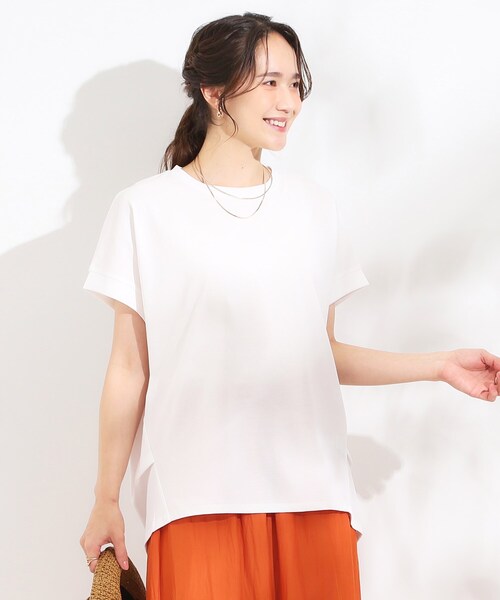 SHOO・LA・RUE（シューラルー）の「【S-LL/汗ジミ軽減/ひんやり/UV】体型カバーに タック入りドルマントップス（Tシャツ/カットソー・レディース・ホワイト/ブラック/ブラウン系/レッド系1・01/02/03/04）」の19枚目の写真