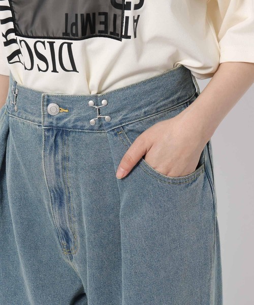 LAKOLE（ラコレ）の「ウエストフックデニムパンツ / 580005（デニムパンツ・レディース・ブラウン/ブルー/ブラック/グレー・SMALL/MEDIUM/LARGE）」の9枚目の写真