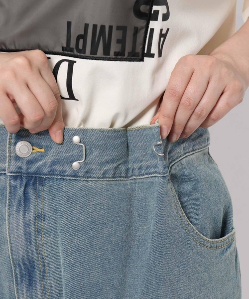 LAKOLE（ラコレ）の「ウエストフックデニムパンツ / 580005（デニムパンツ・レディース・ブラウン/ブルー/ブラック/グレー・SMALL/MEDIUM/LARGE）」の11枚目の写真