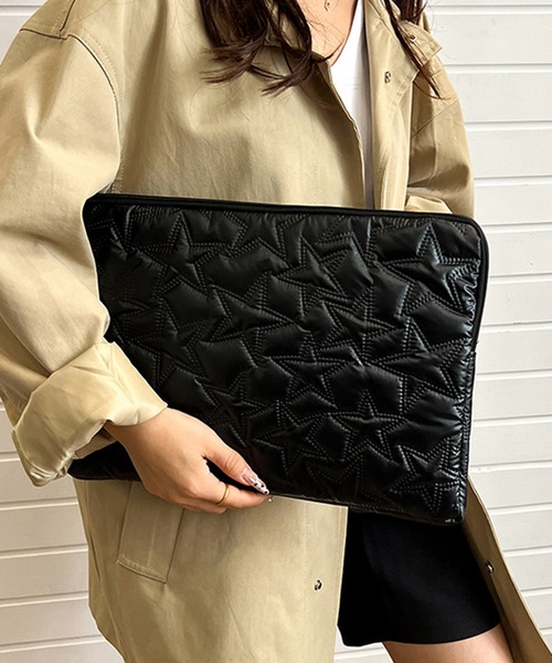CALIFORNIA OUTFITTERS(カリフォルニア アウトフィッターズ)の「7B36 スターキルティング PCケース(PC・タブレットケース・レディース・シルバー/ブラック・S/M/L)」の1枚目の写真