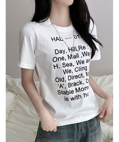 NANAHACHI(ナナハチ)の「フロント文字プリント半袖Tシャツ(Tシャツ/カットソー・レディース・ブラウン/ブラック/アイボリー・FREE)」の5枚目の写真