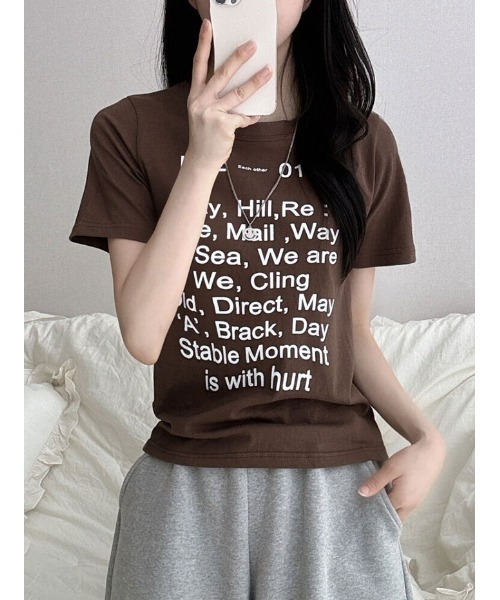 NANAHACHI(ナナハチ)の「フロント文字プリント半袖Tシャツ(Tシャツ/カットソー・レディース・ブラウン/ブラック/アイボリー・FREE)」の13枚目の写真